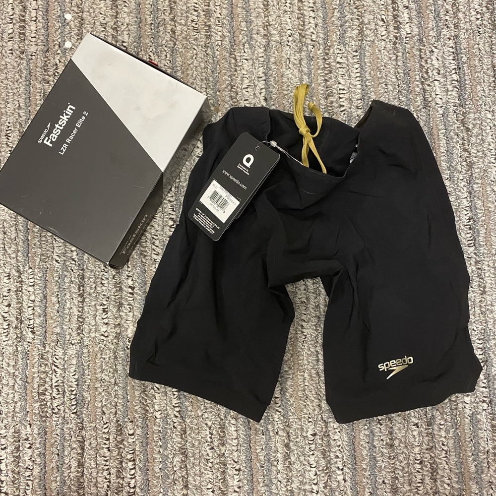 Speedo LZR elite 2 mens - new with tags and box